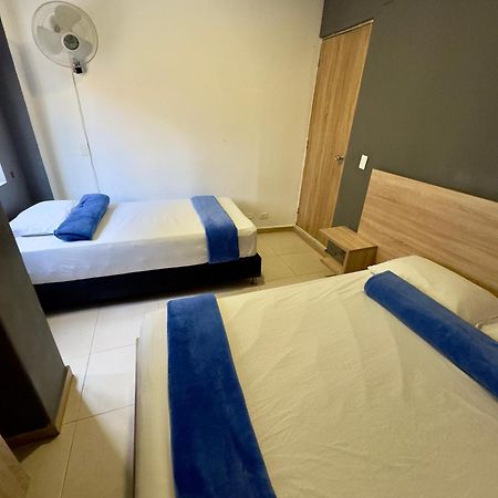 Hotel Medellin Central Extérieur photo